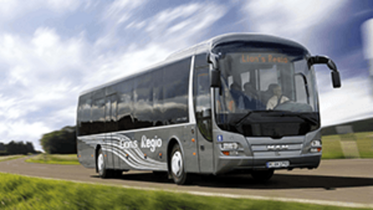 LAMILUX Composites für Bus